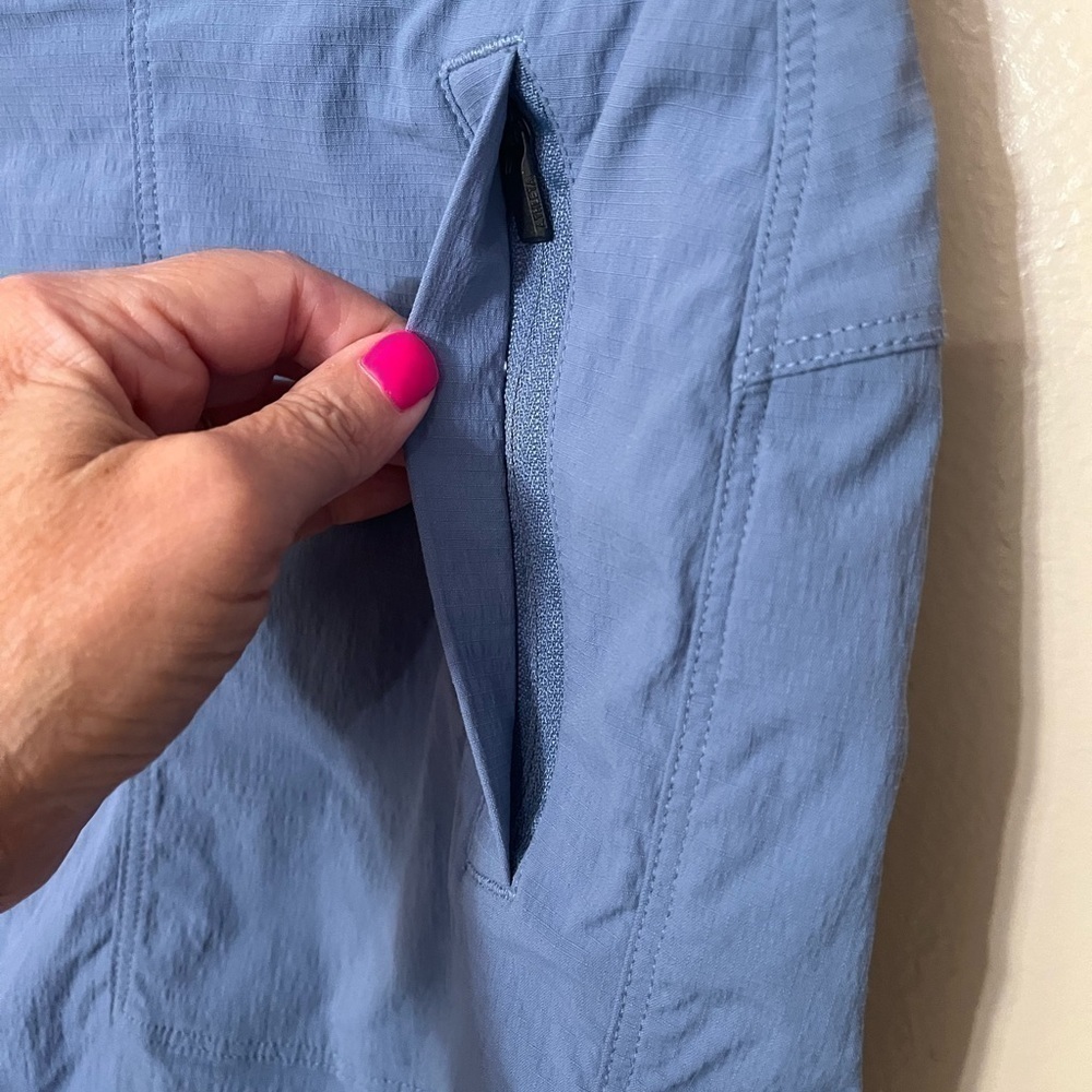 Athleta Light Blue Shorts Sz 10 EUC - Picture 2 of 5